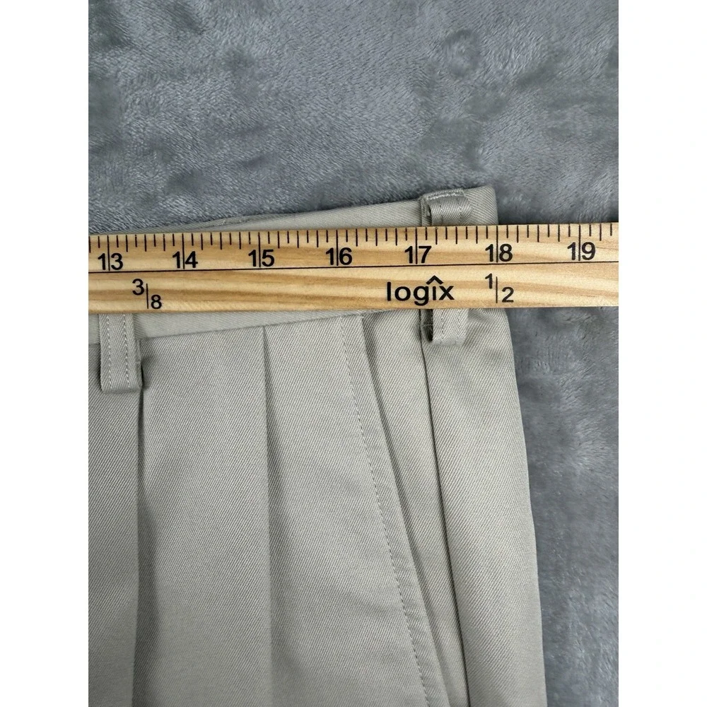 Haggar Cool 18 Pro Shorts Men 36 Pleated Expandable Waist 4-Way Stretch NWT